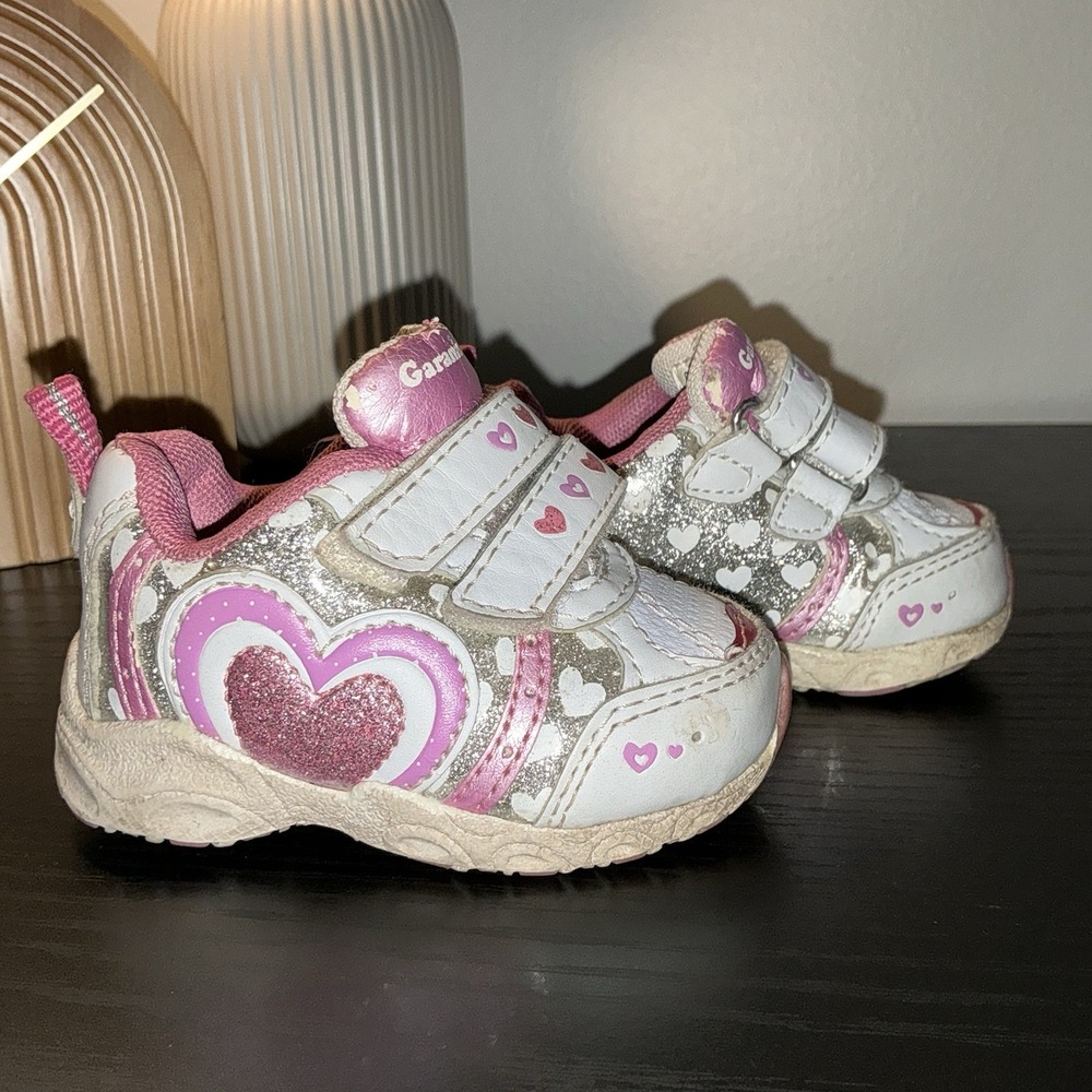 Vintage Y2K‎ Tennis Shoes Baby Size 2 Girls Pink & White Chunky Heart Sparkle